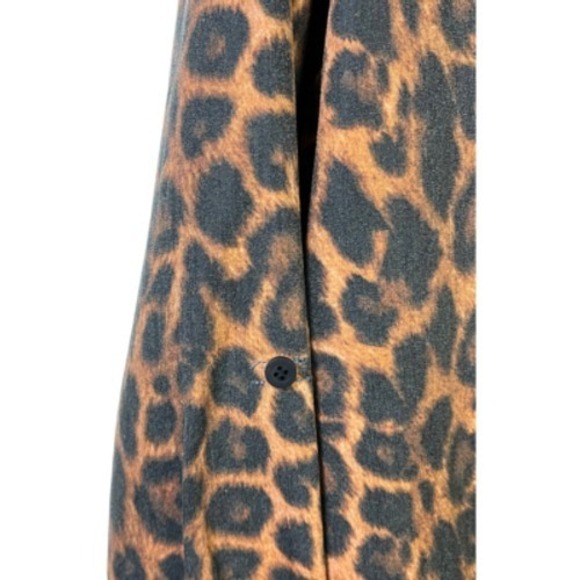 L&B Lucky & Blessed Leopard Print Brown Black Button Down Shirt Size M New - Picture 6 of 9